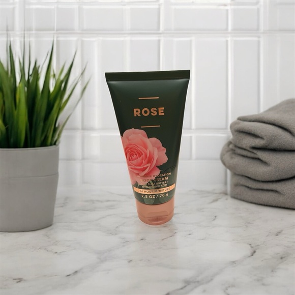 Bath & Body Works Ultimate Hydration Body Cream w/Shea Butter & Hyaluronic Acid - Picture 7 of 7